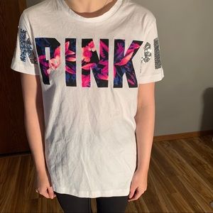 Victoria Secret Pink Tee - Size XS - NWT